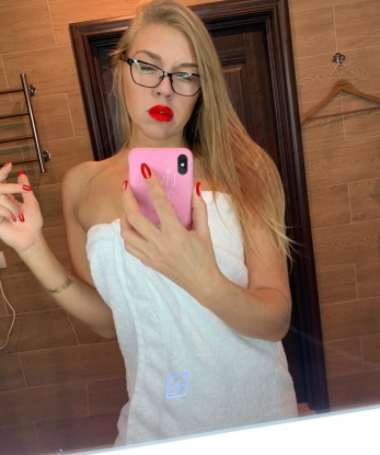 Проститутка Кира